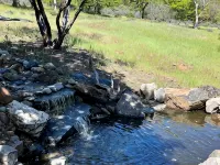 Stay in luxury, minutes from the Lake, perfect for entertaining. Hotels in Trail