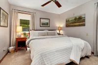 Foxwood at Stoney Creek • Wintergreen + Wine Trail Base • Mtn Views