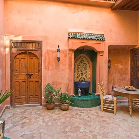 Jewel of a private home all to yourselves in the heart of the Old City