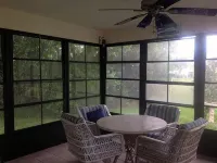 Comfy House Near River And Beach