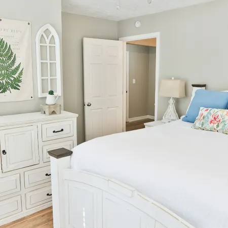 Historic Downtown Oxford 3BR/2BA w/King