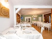 Vila Zorile Hotels near Ruia