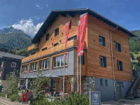 Mountain Lodge Sedrun Hotels in Tujetsch