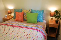 Sleeps 13- 3 Full Bathrooms - Family memories around the FIRE PIT! - Hytter