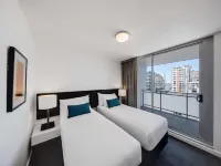 Adina Apartment Hotel Wollongong - Kitchens