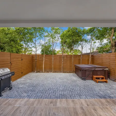 Up to 12 guest Modern Villa near Wynwood!