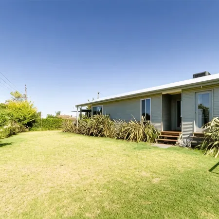 Do Drop Inn - Port Willunga - C21 SouthCoast Holidays