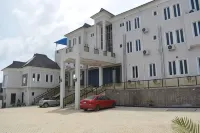 Camas Hotel & Suite Asero Abeokuta - Quầy bar