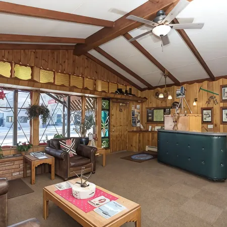 Yodeler Motel