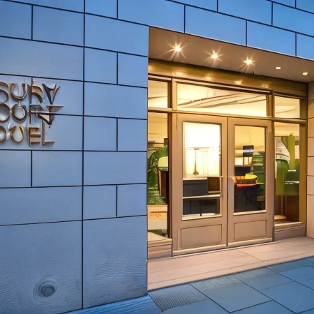 Drury Court Hotel Отели рядом с достопримечательностью «Концертный зал Button Factory»