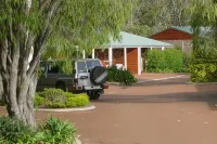 Margaret River Tourist Park - parking
