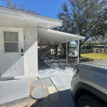 Charming 2-bedroom apartment in fantastic Bradenton with AC, WiFi