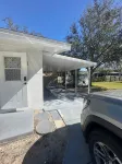 Charming 2-bedroom apartment in fantastic Bradenton with AC, WiFi - 방갈로