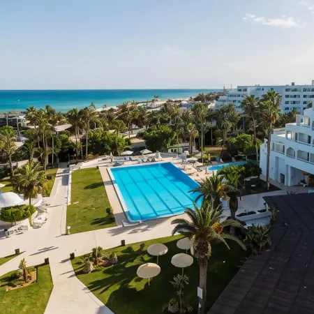 Yadis Hammamet