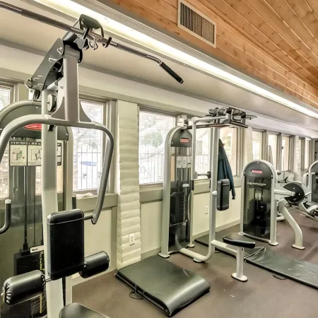 Tempe Lakes Vacation Special!  Heated Pool, Spa, Pickleball, Gym + Near ASU