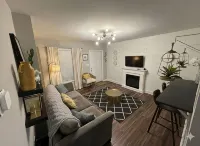 Refreshed King Bed Condo Near Lake Norman - 2-Star