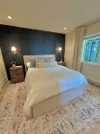 Seaside Haven Oceanfront Suite - Private Hot Tub