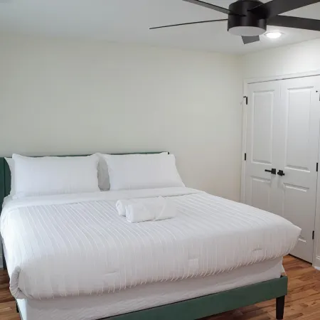 Charming Getaway in the Heart of RVA-No Cleaning Fee