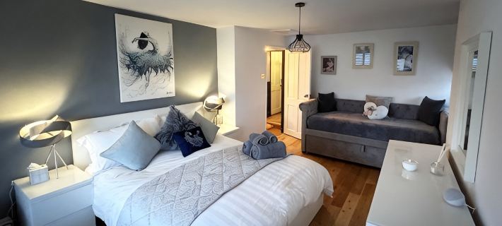 Virginia House a Contemporary Cosy Period Cottage Hotels in Richmond