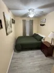 Cozy Charming house in Oswego NY, with WiFi and AC