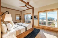 Mtn View, Sleeps 20, Hot Tub, Firepit, Wood Stove, Theater, Workspace, Bar, Gym - 4-Star