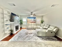Beautiful 3 Bedroom, 1 Bath, 2nd Floor, 2 blocks from Ocean Gate Beach - Apartments