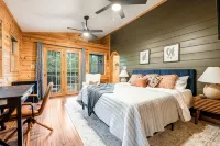 Wildberry Ridge - Hot Tub, Sauna, Game Room, Putting Green - Chalets