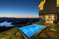 SkyHaüs @Lake Burton - World-Class Views, Infinity Hot Tub, 3 Grills, & Porches. - Villa