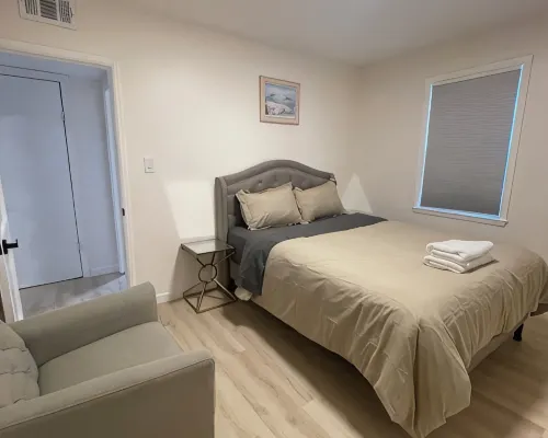 Newly Renovated Luxury 3-Bed 2-Bath Home with Easy Airport Access Hotels in Framingham