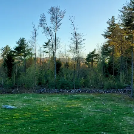 Brand new 2BR, 1.5BA-close to amenities yet feels secluded. 2 story, AC, wifi!
