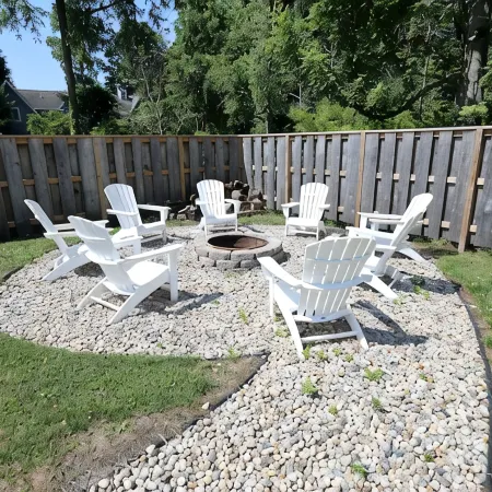 6-bedroom vacation home just a 5-minute walk to Lake Michigan