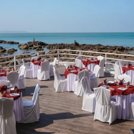 Bambolim Beach Resort Отели рядом с достопримечательностью «Университет Гоа»