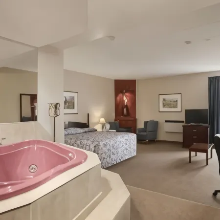 Travelodge by Wyndham Cambridge - Waterloo