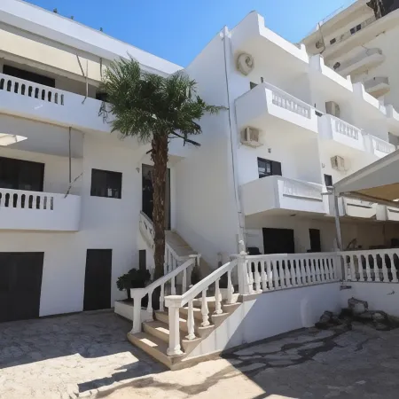 Julia Hotel