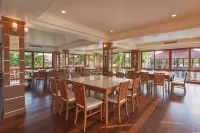 New Travel Beach Hotel & Resort - 4-Star