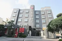 Andong Hotel - parking