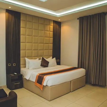 Entrust Hotel and Suites