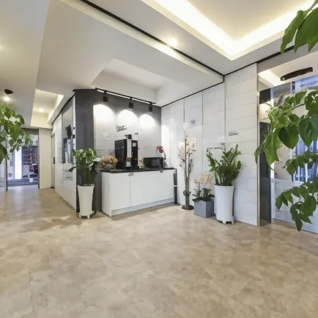 Nuri Hotel Gwangalli Отели рядом с достопримечательностью «Храм Сонджуса»