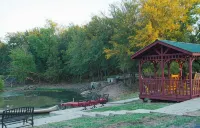 Modern Private Cabin, Fishing, Shooting Range, Fire Pit, 4WD Trails & Canoeing - 3つ星