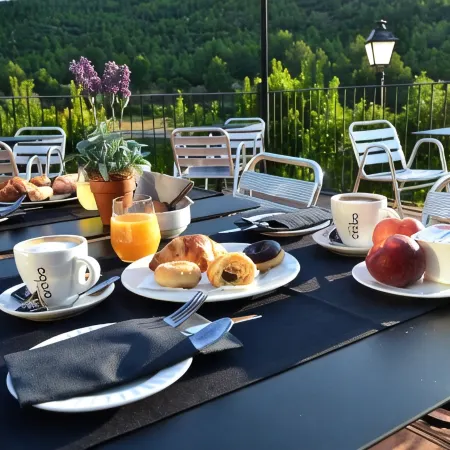 La Figuerola Hotel & Restaurant