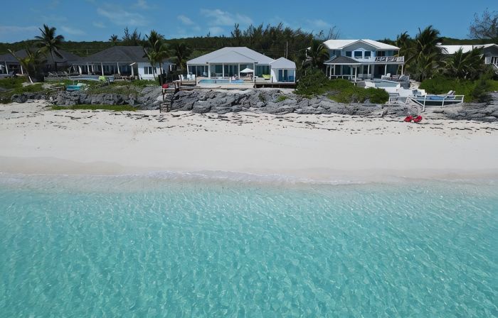 Luxury Beachfront Home, Heated Private Pool, Five King Suites w/ Ensuite Baths!
