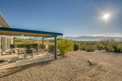 Private 2 Bedroom Mountain View Casita - Completely New in 2017 - Desert Setting - Private Pool