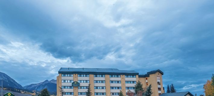 Mountain Valley Inn & Suites Hotele w: Summit County