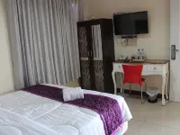 Diponegoro House Hotels in Sidorejo