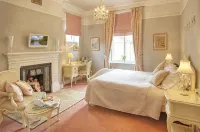 Fairfield House - Bed and Breakfasts