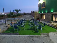 Hostal Catedritos Ibéricos A-5 Km 154 A 5 KM de Oropesa A 1 KM de Herreruela de Oropesa - Mountain view