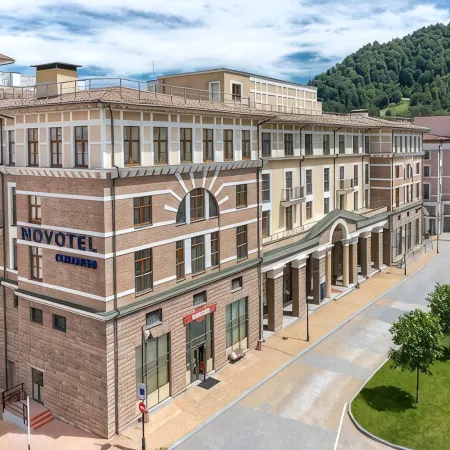 Novotel Fit Krasnaya Polyana (Новотель Фит Красная Поляна)