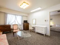 小諸格蘭城堡酒店