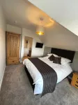 Queenswood Hotel - parking