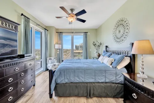 Ultimate Luxury Ocean Vistas-The largest condo in the best building on the beach - 4-Star